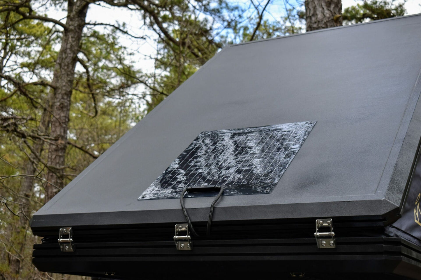 Mountaineer Aluminum Roof Top Tent with Solar