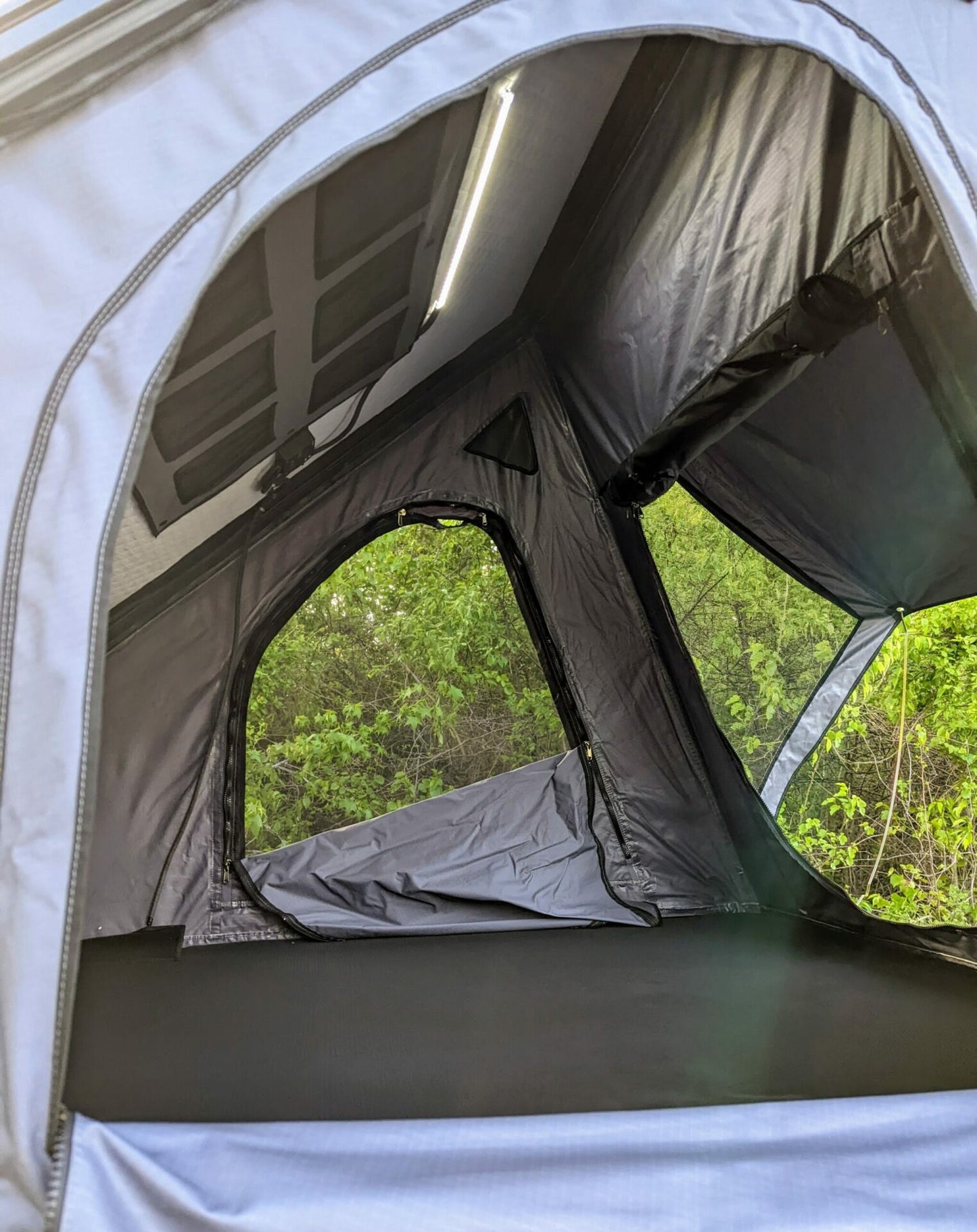 Mountaineer Aluminum Roof Top Tent with Solar