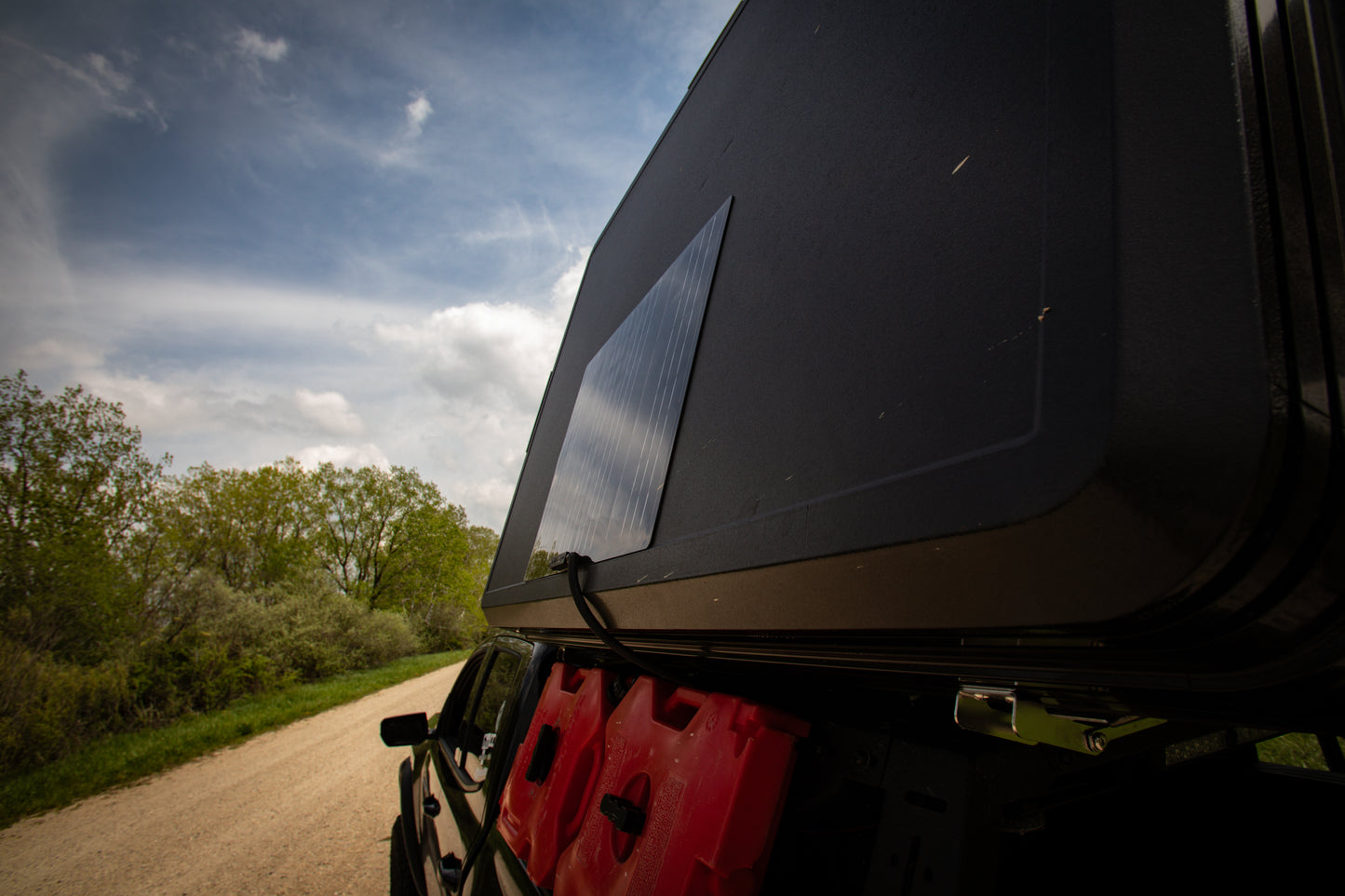 Sportsman Aluminum Rooftop Tent with Solar